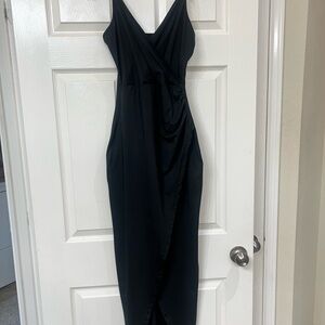 Elegant Black Sleeveless Dress